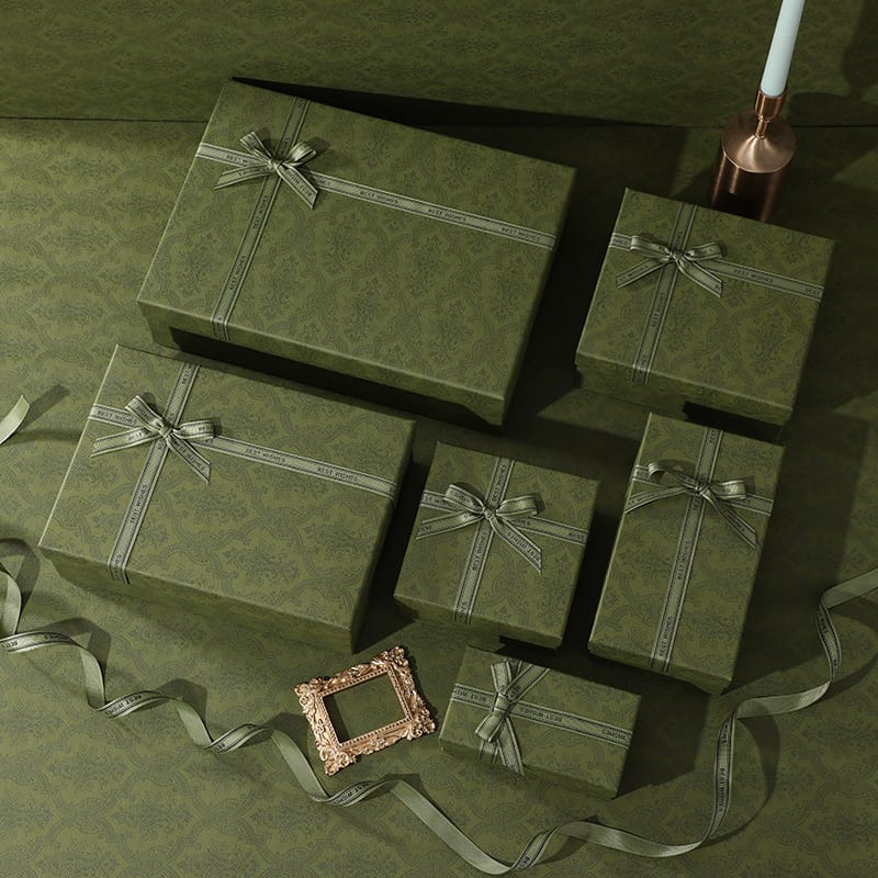 Exquisite gift box